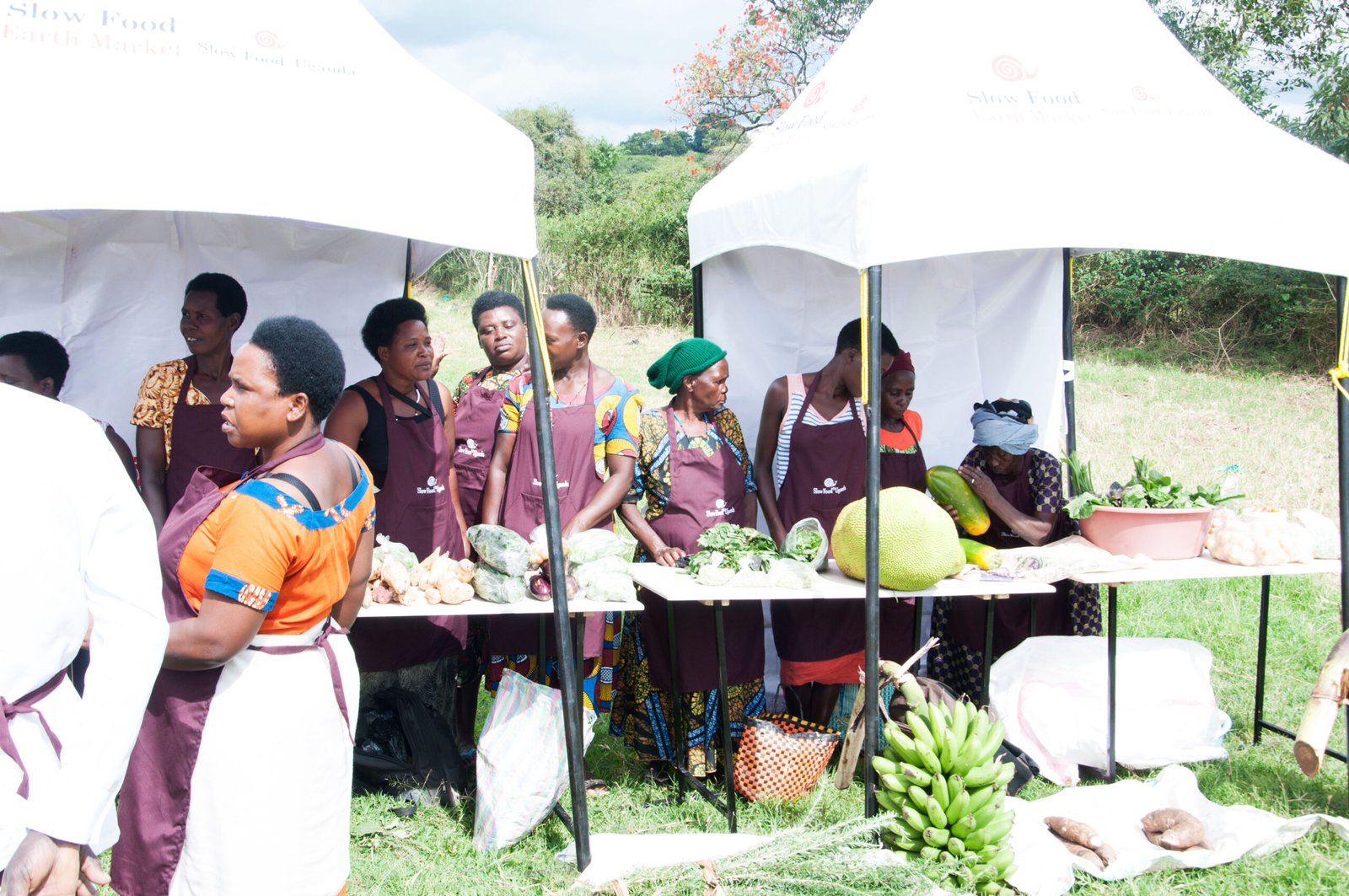 SLOW FOOD CELEBRATES THE OPENING OF THE 6TH EARTH MARKET IN UGANDA IN BWIZIBWERA-RUTOOMA
